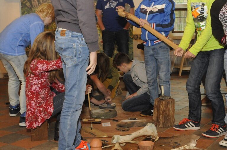 Kelapa Muda – Kinderen van de Molukken — familie-kids in Drenthe